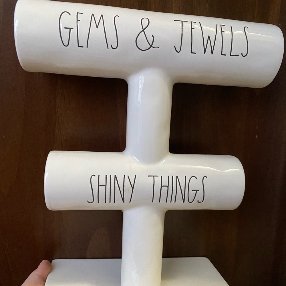 🎃 Rae Dunn Jewelry Stand